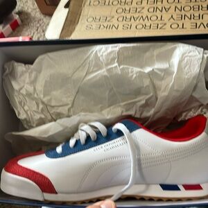 Puma chivas silhouette